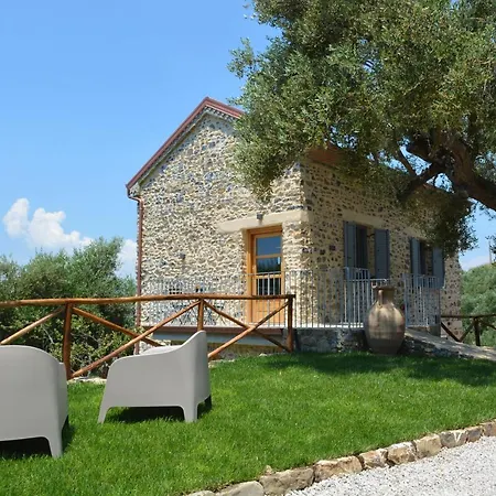 Casolare Cento Ulivi Luxury & Charme